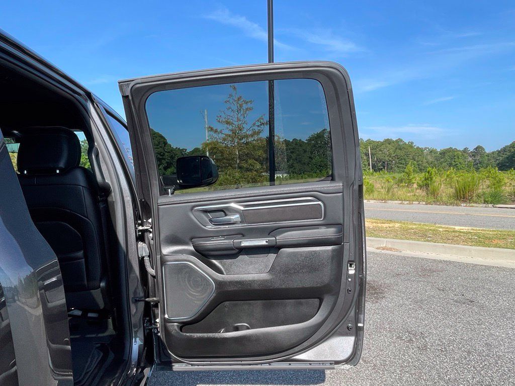 Used 2024 RAM 1500 Laramie AWD/4WD image 53