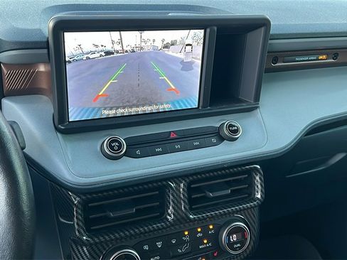 Used 2022 Ford Maverick Lariat w/ Lariat Luxury Package image 16