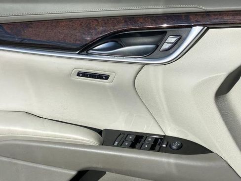 Used 2013 Cadillac XTS Platinum image 20