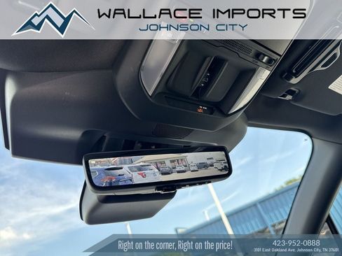 Used 2025 Subaru Forester Touring AWD/4WD image 17