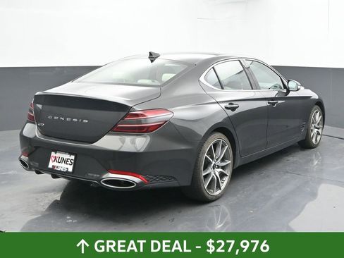 Used 2024 Genesis G70 2.5T image 10