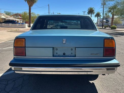Used 1990 Oldsmobile 88 Royale Brougham image 23
