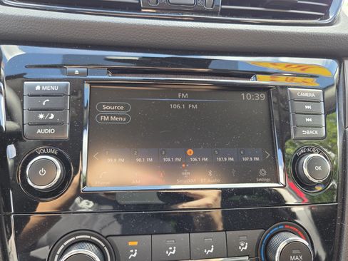 Used 2021 Nissan Rogue Sport S FWD image 25