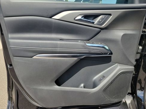 New 2026 Chevrolet Traverse LT w/ Midnight/Sport Edition FWD image 22