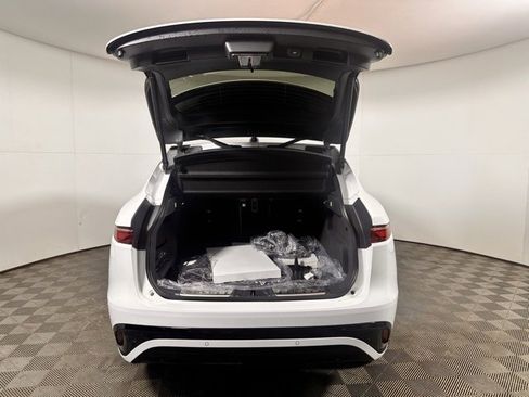 New 2026 Jaguar F-PACE R-Dynamic S image 7