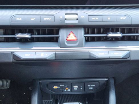 New 2025 Kia K4 GT-Line image 14
