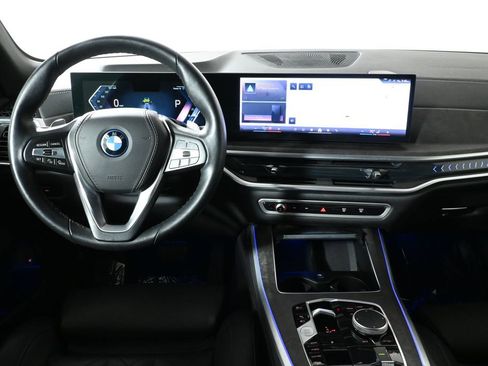 Certified 2025 BMW X5 xDrive50e w/ Parking Assistance Package image 16