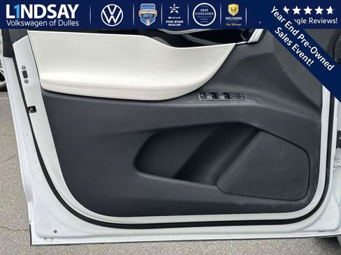 Used 2019 Tesla Model X 100D image 9