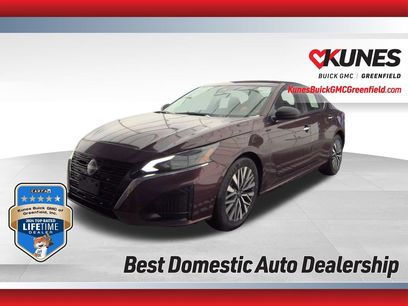 Used 2024 Nissan Altima 2.5 SV