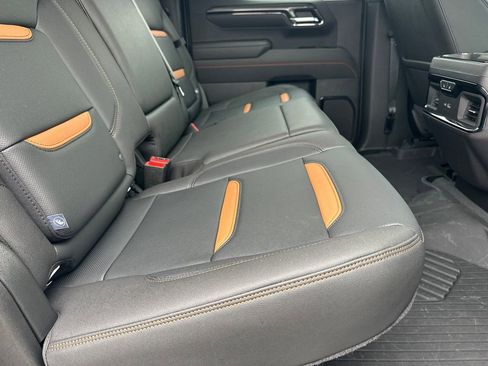 Used 2025 GMC Sierra 1500 AT4 w/ AT4 Premium Package image 16