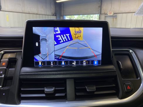 Used 2021 Chevrolet Tahoe Z71 w/ Luxury Package image 47