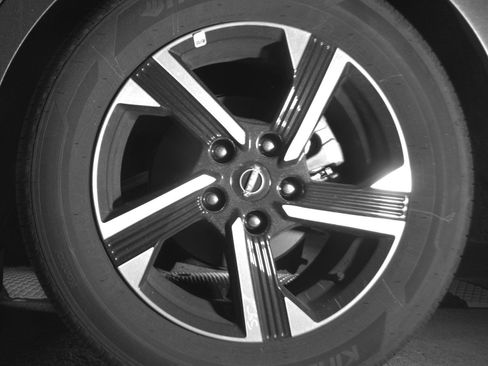 Used 2025 Nissan Sentra SV FWD image 16