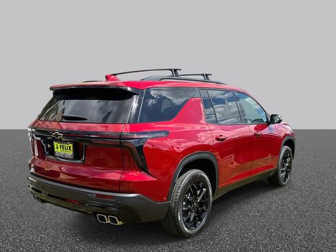 New 2025 Chevrolet Traverse LT w/ Enhanced Driving Package image 4