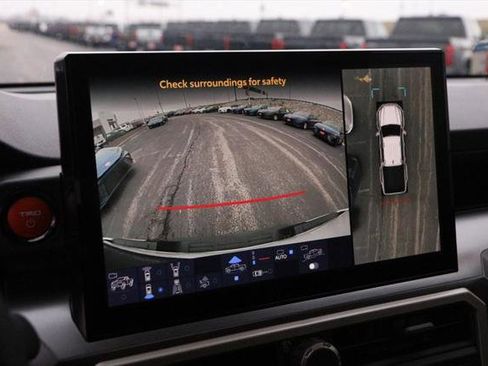 Certified 2024 Toyota Tacoma TRD Off-Road image 19