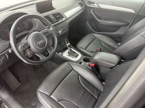 Used 2018 Audi Q3 2.0T Premium w/ Convenience Package AWD/4WD image 4