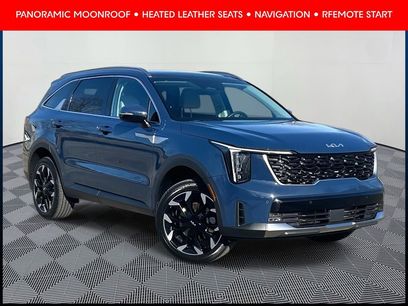 Used 2025 Kia Sorento EX w/ Panoramic Sunroof Package