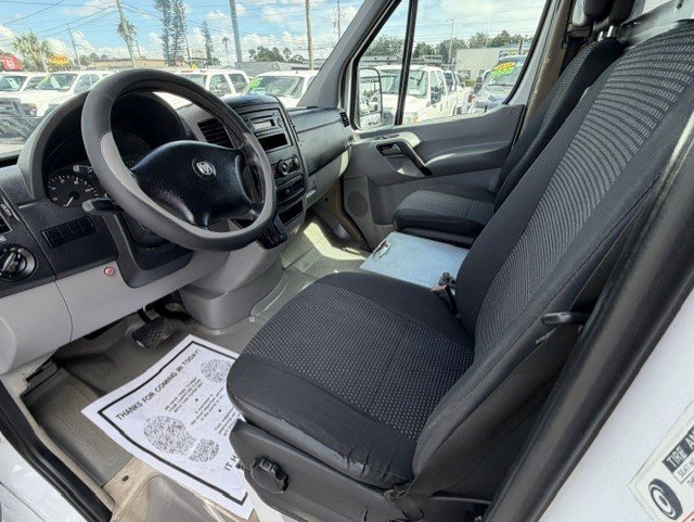 Used 2008 Dodge Sprinter 2500 RWD image 13