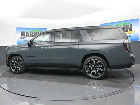 New 2026 Chevrolet Suburban RST w/ Advanced Technology Package AWD/4WD image 3