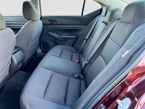 Used 2024 Nissan Altima 2.5 SV image 22