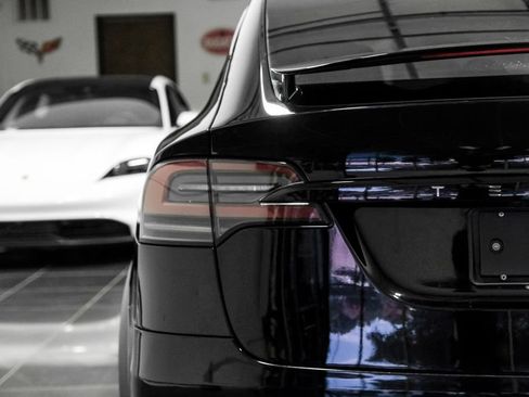 Used 2023 Tesla Model X AWD/4WD image 40