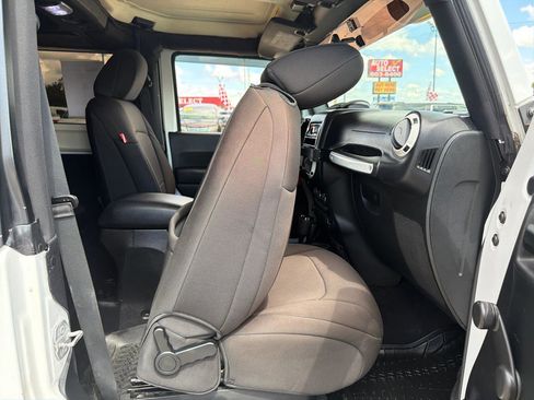 Used 2015 Jeep Wrangler Sport AWD/4WD image 19