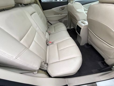 Certified 2018 Nissan Murano Platinum w/ Cargo Package image 21