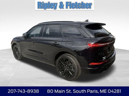 Used 2025 Lincoln Corsair Reserve w/ Equipment Group 202A AWD/4WD image 3