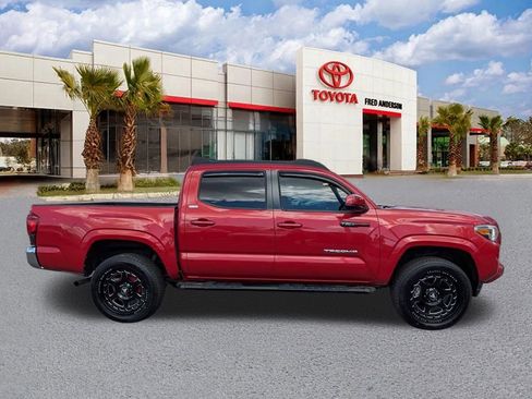 Used 2019 Toyota Tacoma SR5 image 4