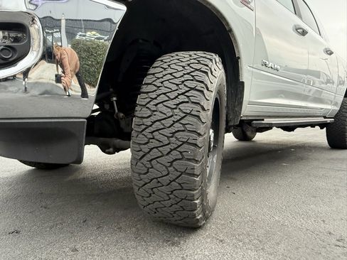 Used 2024 RAM 2500 Laramie image 32