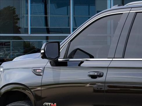 New 2026 GMC Yukon XL AT4 Ultimate AWD/4WD image 12