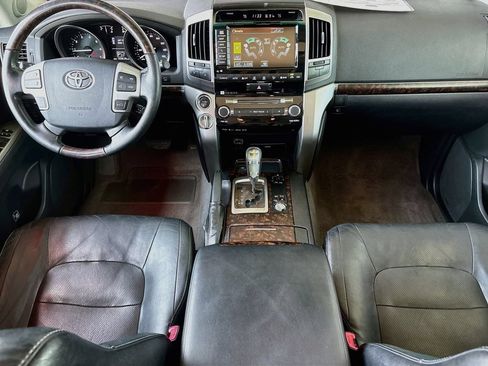 Used 2015 Toyota Land Cruiser AWD/4WD image 13