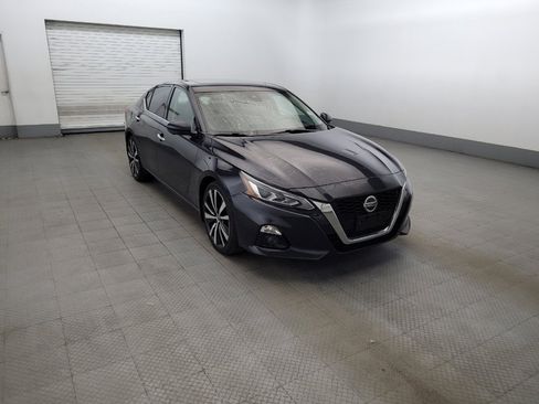 Used 2019 Nissan Altima 2.5 Platinum FWD image 13