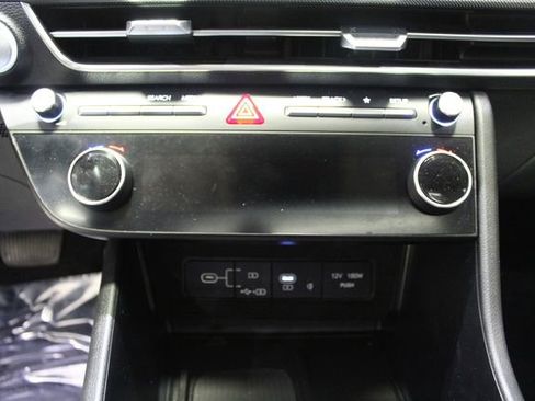 Used 2025 Hyundai Sonata SEL FWD image 18