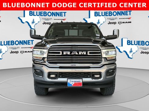 Used 2022 RAM 2500 Laramie AWD/4WD image 2