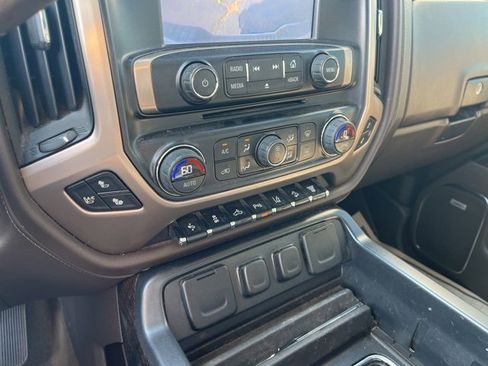 Used 2015 GMC Sierra 2500 Denali w/ Duramax Plus Package image 24