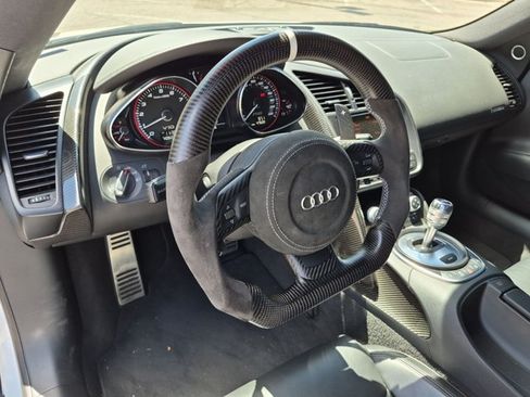 Used 2012 Audi R8 V10 AWD/4WD image 10