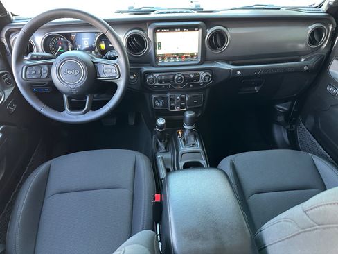 Used 2023 Jeep Wrangler Unlimited w/ 8.4" Radio Group AWD/4WD image 17