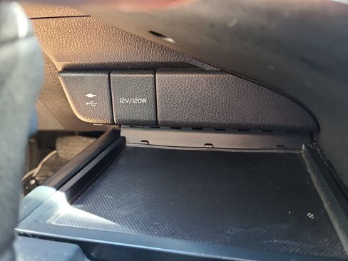 Used 2019 Toyota Camry LE FWD image 22