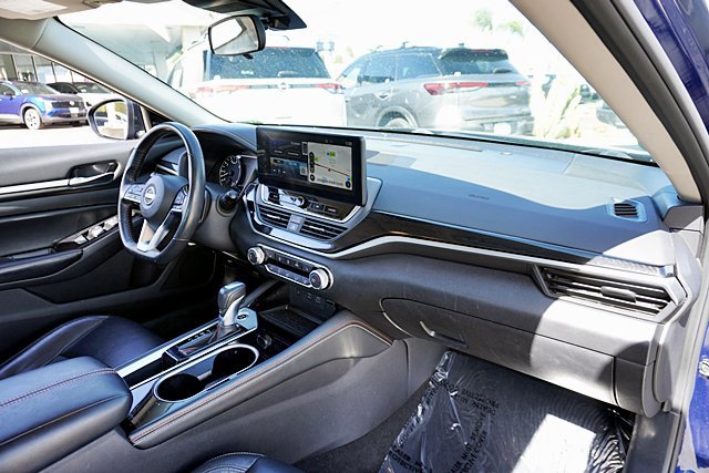 Used 2024 Nissan Altima 2.5 SR FWD image 17