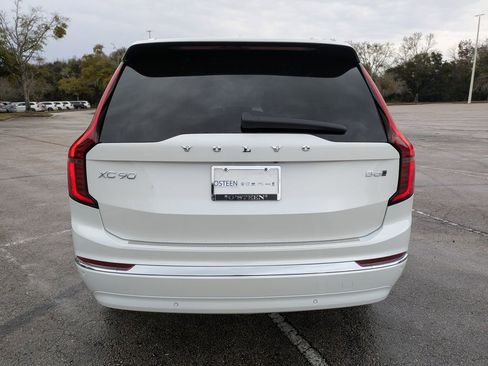 New 2026 Volvo XC90 B6 Plus w/ Protection Package Premier image 5