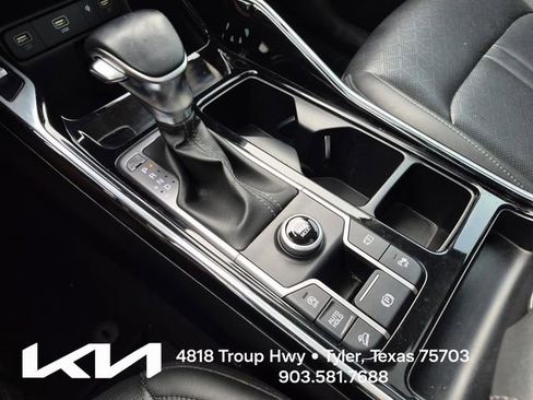 Certified 2023 Kia Sorento SX FWD image 50