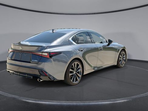 Used 2024 Lexus IS 300 F Sport RWD image 11