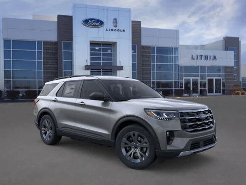 Used 2026 Ford Explorer Active w/ Active Comfort Package image 7