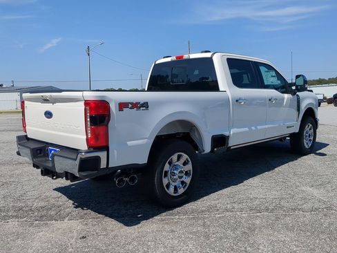 New 2026 Ford F250 Lariat w/ Lariat Ultimate Package image 3