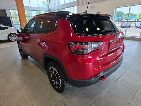 Used 2024 Jeep Compass Trailhawk w/ Trailhawk Elite Group AWD/4WD image 12
