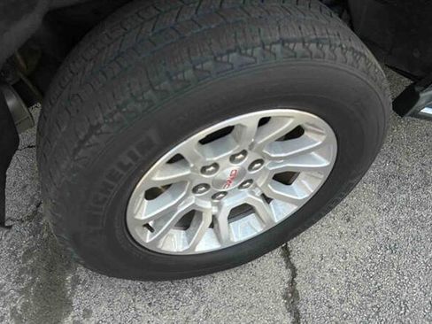 Used 2020 GMC Yukon SLT image 9