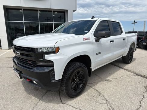Used 2020 Chevrolet Silverado 1500 LT Trail Boss w/ Safety Package AWD/4WD image 4