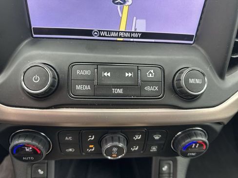 Used 2018 GMC Acadia Denali w/ Technology Package AWD/4WD image 15