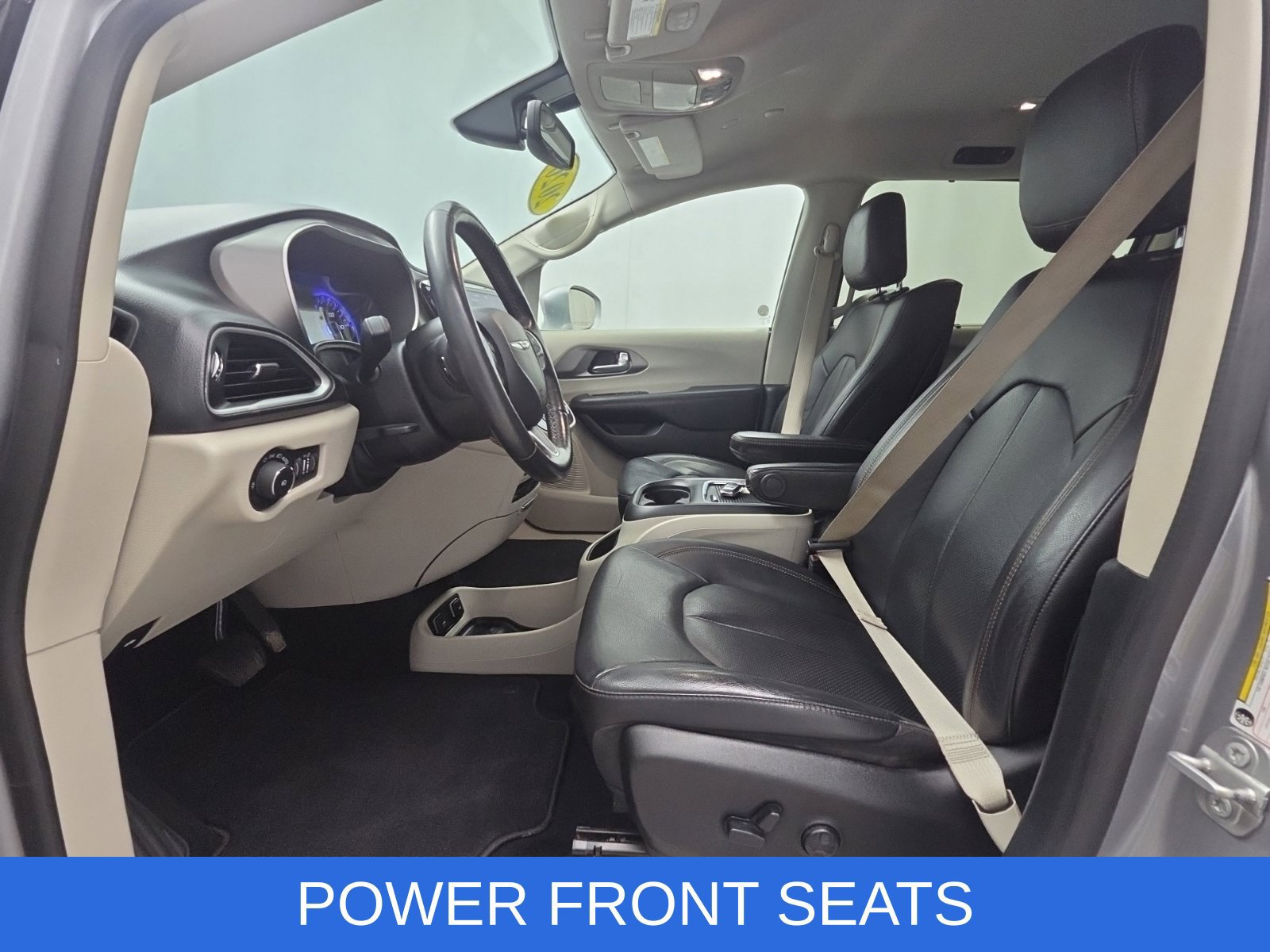 Certified 2020 Chrysler Pacifica Touring-L Plus FWD image 15