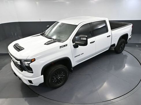 Used 2024 Chevrolet Silverado 2500 LTZ w/ LTZ Plus Package image 67